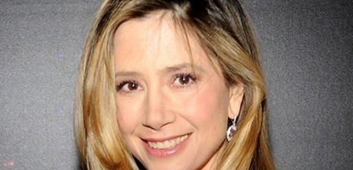 Mira Sorvino będzie powracała w 