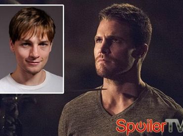 Reżyser Arrow Gregory Smith zapowiada szczególny odcinek dramatu CW, mówi o losie Nowych glin