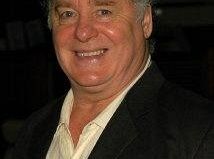 Peter Gerety zagra w odcinku pilotowym Sneaky Pete