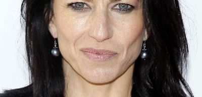 Claudia Black będzie powracać w 2 sezonie 