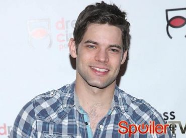 Jeremy Jordan zagra technicznego guru w Supergirl