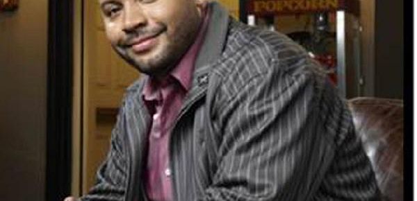 Odcinki pilotowe: Colton Dunn, Mark McKinney i Nico Santos dołączyli do komedii NBC 
