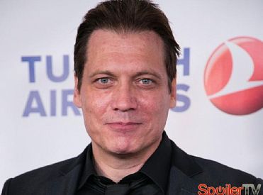 Odcinki pilotowe: Holt McCallany pojawi się w Warrior