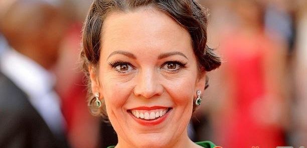 Olivia Colman dołączyła do Toma Hiddlestona i Hugha Lauriego w miniserialu AMC 