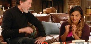 Mindy Kaling zapowiada świętą rolę w Stephena Colberta w 