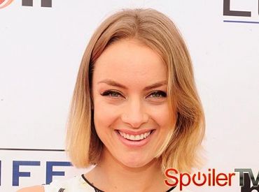Rachel Skarsten dołączyła do Reign jako królowa Elżbieta