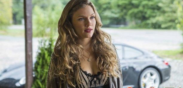 Tracy Spiridakos melduje się w 