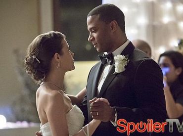 David Ramsey z „Arrow” zapowiada „Flash”-owy ślub, Diggle’a kontra Ra’s i „bardzo poważne” zagrożenie H.I.V.E.