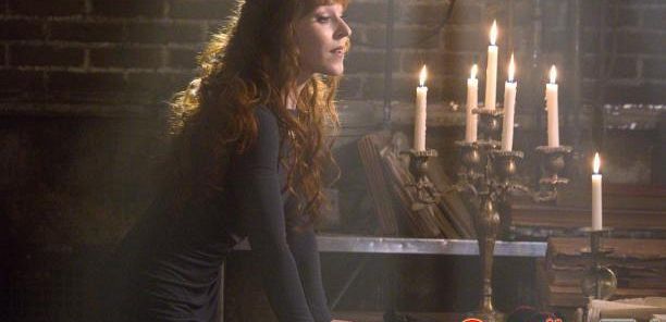 Ruth Connell z „Nie z tego świata” zapowiada przybycie Wielkiego Sabatu