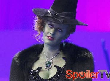 Zdjęcia z „Dawno, dawno temu”: Zła Czarownica kontra Robin, [spoiler] spotyka Autora