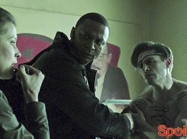 Streszczenie „Arrow”: Atom wchodzi do gry