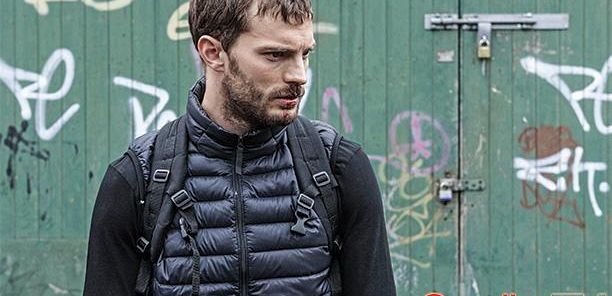 Jamie Dornan krótko prześladował kogoś, aby zagrać swoją postać w „The Fall”