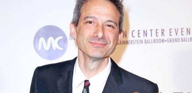 Ad-Rock z „Beastie Boys” chce wystąpić w „Żywych trupach”