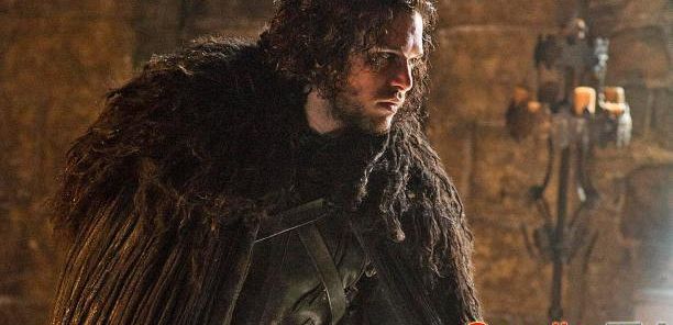 Kit Harington zdradza romans z Melisandre w „Grze o tron”