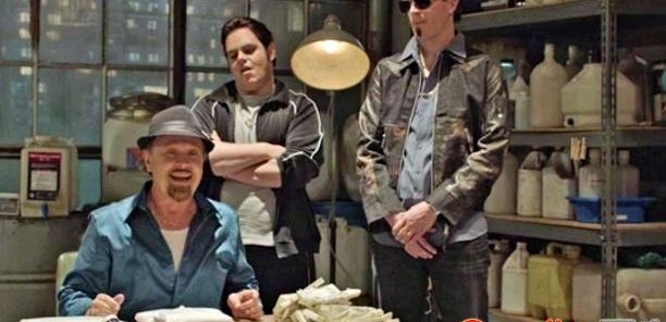 Klip z „The Comedians: Zobacz Billiego Crystala jak pozbywa się w toalecie mnóstwa kokainy