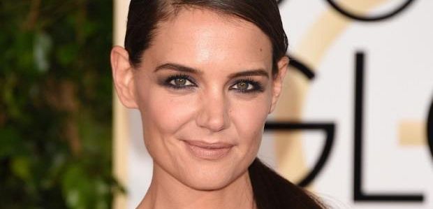 Katie Holmes produkuje dramat o obrończyni ofiar dla Cinemaxa