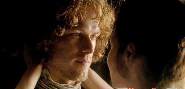 Klip z „Outlandera”: Jamie otrzymuje pocałunek od Claire zanim opuszcza Lallybroch
