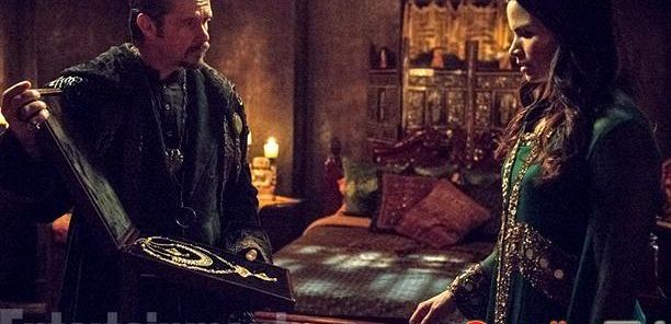 Pierwsze spojrzenie na „Arrow”: Najbardziej niezręczny ślub w historii