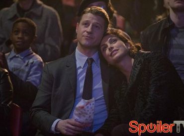 Morena Baccarin awansowana do stałej obsady w 2 sezonie Gotham