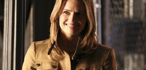 Stana Katic podpisuje roczną umowę i tym samym pojawi się w 8 sezonie „Castle”