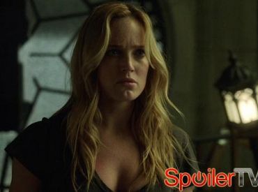 Spinoff „Flash” i „Arrow”: Postać Caity Lotz ujawniona — to Biały Kanarek?
