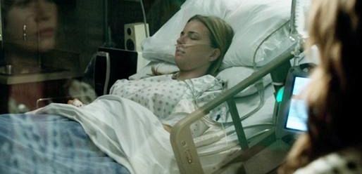 Emily VanCamp z „Zemsty” przemówiła: Czy Emily naprawdę dostała serce Victorii?