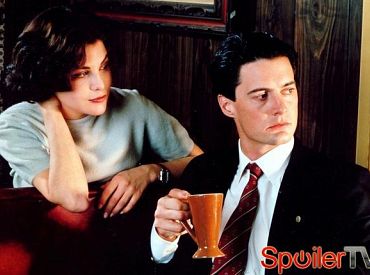 Wskrzeszenie „Miasteczka Twin Peaks” dojdzie do skutku z „o wiele więcej” niż 9 odcinkami jak David Lynch i Showtime osiągnęli porozumienie