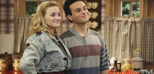 AJ Michalka nie powróci w stałej obsadzie w 5 sezonie „Goldbergów”