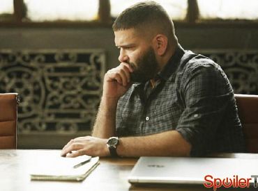 Spoiler Dnia: Czy Huck może połączyć siły z Rowanem w „Skandalu”?