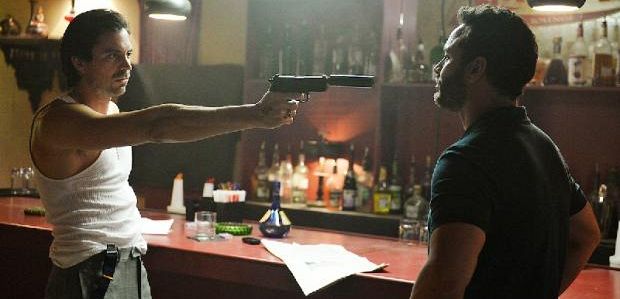 Pierwsze spojrzenie na „Graceland”: Rhys Coiro z „Entourage” debiutuje jako nowy wróg