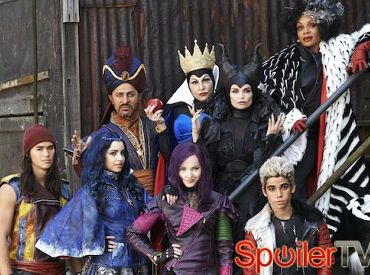 Disney Channel podaje daty premier filmu „Descendants” i spinoffa „Jessie”, „Bunk’d”