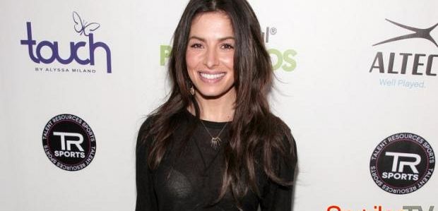 Sarah Shahi pojawi się w 3 sezonie dramatu 