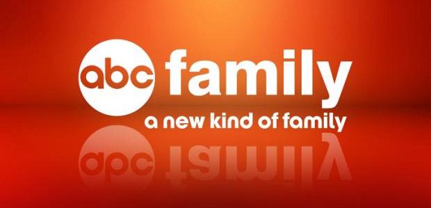 Callan McAuliffe i inni dołączyli do odcinka pilotowego dramatu ABC Family „Beyond”