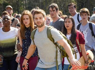 Udaj się za kulisy „Pod kopułą”, „Extant” i „Zoo”