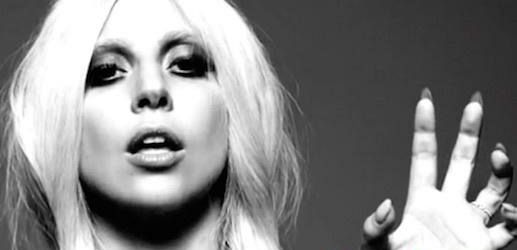 Szef „American Horror Story” Ryan Murphy mówi o musicalowych plotkach: Lady Gaga ma „czysto aktorską rolę” w „Hotelu”