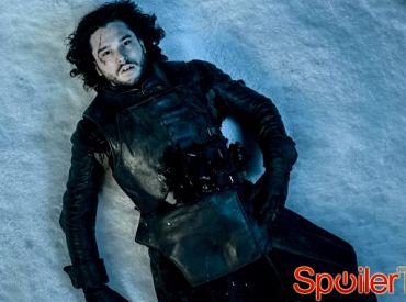 Emilia Clarke z „Gry o tron” myśli, że Jon Snow może powrócić