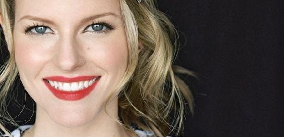 Chelsey Crisp awansowana do stałej obsady w 2 sezonie 