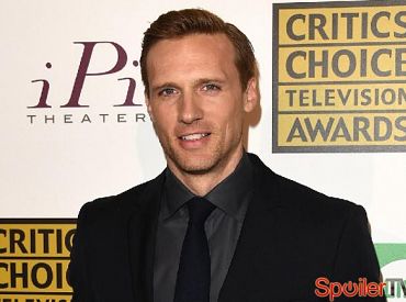 Comic con 2015: Teddy Sears dołącza jako Jay Garrick w 2 sezonie „Flash” — plus poznaj nową miłość Barry’ego