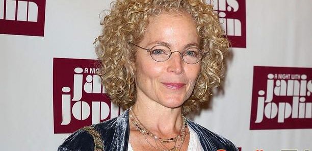 Amy Irving i Michael J. Fox pojawią się w 7 sezonie 