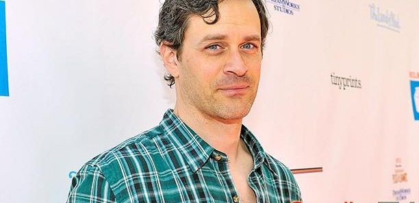 Tom Everett Scott (i pirat) dołączyli do 3 sezonu „Reign
