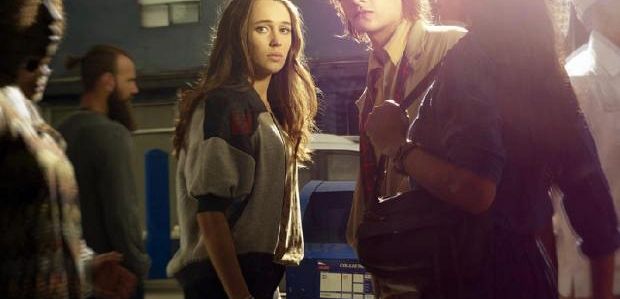 Pierwsze spojrzenie na „Fear the Walking Dead”: Gdzie są wszystkie zombie?