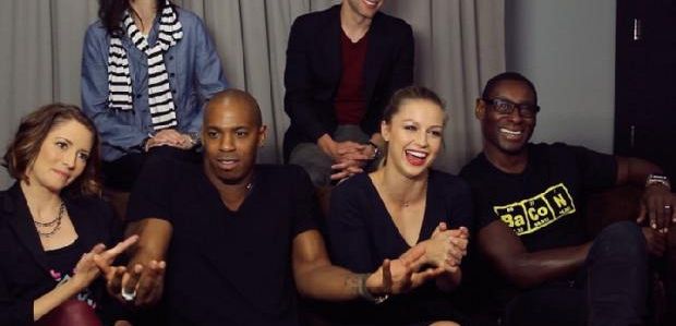 Comic-Con 2015: Obsada „Supergirl” mówi o catingowym dramacie — i kto jest podekscytowany „scenami pocałunku z Supermanem”