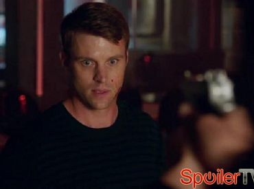 Zapowiedź 4 sezonu „Chicago Fire”: Casey stawia czoła lufie broni