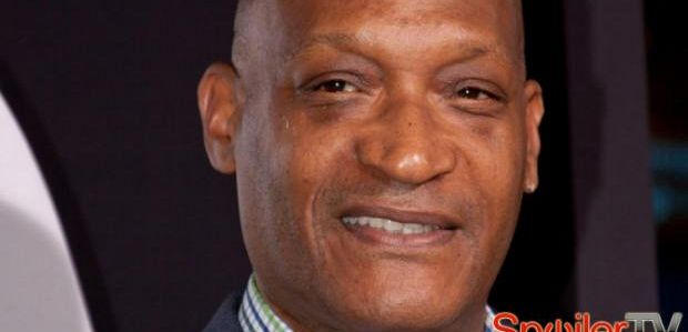 Tony Todd obsadzony jako Zoom w 2 sezonie „The Flash