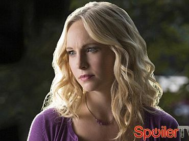 Candice King z „Pamiętników wampirów” zapowiada „twardą” Caroline w 7 sezonie, mówi o „zabawnej” teorii dziecka z Stefanem