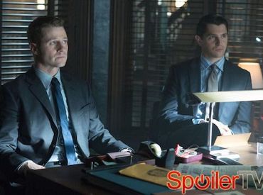Usunięta scena z 1 sezonu „Gotham”: Gordon otrzymuje zapowiedź swojej przyszłości i Harveya Denta