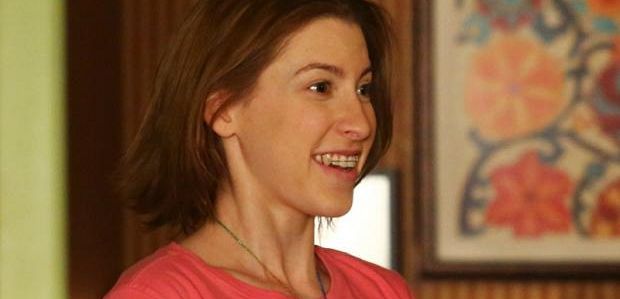 Pierwsze spojrzenie: Sue Heck ma zupełnie nowy wygląd w premierze 7 sezonu „Pępka świata