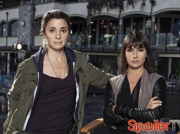 Aktorki „UnREAL” mówią o tym zagadkowym momencie w finale, co to znaczy dla 2 sezonu
