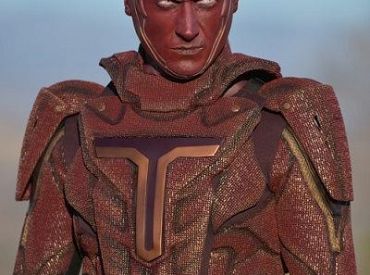 Pierwsze spojrzenie na „Supergirl”: Red Tornado stanowi „śmiertelne” zagrożenie dla Kary