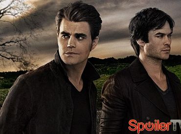 Plakat 7 sezonu „Pamiętników wampirów” wyrzuca Damona i Stefana z Mystic Falls
